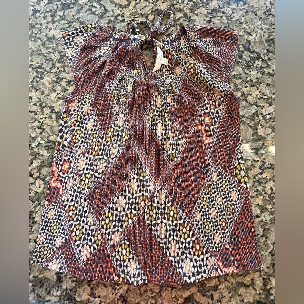 Unique design dressy tank top